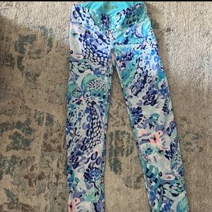 Lilly Pulitzer weekender midrise leggings XS hidden waist pocket 24” inseam